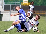 (c) 2012 - Fu�ball, 1. Klasse D, ASK Klagenfurt gegen Gallizien- Bild zeigt: Hans Markoutz (Gallizien) und Alexander Trampitsch (ASK)