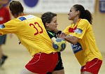 (c) 2011 - Handball, Bundesliga, Damen, Witasek Feldkirchen gegen Hypo Niedersterreich. - Bild zeigt: Gabriela Rotis-Nagy (Hypo), Patricia Ondrej (witasek) und Alexandra Nascimento (Hypo) pressefotos, sportfoto, sportfotos, krnten, kaernten, pressefoto, oskar, hher, wolfgang, jannach, sport, wirtschaft, kultur, politik, innenpolitik, auenpolitik, lokal, chronik, fotos, fotografie, fotographie, canon, eos, 1d, mark IV, mark 4, fotopool, powerpixx, hherfoto, hoeherfoto, klagenfurt, villach, wolfsberg, spittal, feldkirchen, vlkermarkt, voelkermarkt, lienz, osttirol, hermagor, archiv, fotoarchiv, photo, photoarchiv, kleine, zeitung, kleinzeitung, ktz, krntner tages zeitung, krntner woche, krntner, woche, kronen zeitung, krone, kronen, zeitung, sportfotographie, sportfotografie, kurier, krntner monat, monatsmagazin, tageszeitung, wochenzeitung, gratiszeitung, fuball, fussball, eishockey, icehockey, tennis, basketball, handball, volleyball, beachvolleyball, schi, ski, ski alpin, ski nordisch, schi nordisch, nordisch, langlaufen, schispringen, skispringen, biathlon