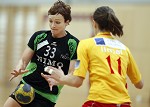 (c) 2011 - Handball, Bundesliga, Damen, Witasek Feldkirchen gegen Hypo Niedersterreich. - Bild zeigt: Katja Cerenjak (witasek) und Marion Limal (Hypo) pressefotos, sportfoto, sportfotos, krnten, kaernten, pressefoto, oskar, hher, wolfgang, jannach, sport, wirtschaft, kultur, politik, innenpolitik, auenpolitik, lokal, chronik, fotos, fotografie, fotographie, canon, eos, 1d, mark IV, mark 4, fotopool, powerpixx, hherfoto, hoeherfoto, klagenfurt, villach, wolfsberg, spittal, feldkirchen, vlkermarkt, voelkermarkt, lienz, osttirol, hermagor, archiv, fotoarchiv, photo, photoarchiv, kleine, zeitung, kleinzeitung, ktz, krntner tages zeitung, krntner woche, krntner, woche, kronen zeitung, krone, kronen, zeitung, sportfotographie, sportfotografie, kurier, krntner monat, monatsmagazin, tageszeitung, wochenzeitung, gratiszeitung, fuball, fussball, eishockey, icehockey, tennis, basketball, handball, volleyball, beachvolleyball, schi, ski, ski alpin, ski nordisch, schi nordisch, nordisch, langlaufen, schispringen, skispringen, biathlon