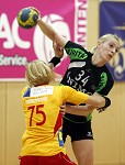 (c) 2011 - Handball, Bundesliga, Damen, Witasek Feldkirchen gegen Hypo Niedersterreich. - Bild zeigt: Ala Matuschkowitz (Hypo) und Kristina Mihic (witasek) pressefotos, sportfoto, sportfotos, krnten, kaernten, pressefoto, oskar, hher, wolfgang, jannach, sport, wirtschaft, kultur, politik, innenpolitik, auenpolitik, lokal, chronik, fotos, fotografie, fotographie, canon, eos, 1d, mark IV, mark 4, fotopool, powerpixx, hherfoto, hoeherfoto, klagenfurt, villach, wolfsberg, spittal, feldkirchen, vlkermarkt, voelkermarkt, lienz, osttirol, hermagor, archiv, fotoarchiv, photo, photoarchiv, kleine, zeitung, kleinzeitung, ktz, krntner tages zeitung, krntner woche, krntner, woche, kronen zeitung, krone, kronen, zeitung, sportfotographie, sportfotografie, kurier, krntner monat, monatsmagazin, tageszeitung, wochenzeitung, gratiszeitung, fuball, fussball, eishockey, icehockey, tennis, basketball, handball, volleyball, beachvolleyball, schi, ski, ski alpin, ski nordisch, schi nordisch, nordisch, langlaufen, schispringen, skispringen, biathlon