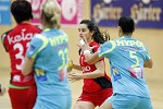 (c) 2011 - Handball, Bundesliga, Damen, Witasek Feldkirchen gegen Hypo Niedersterreich. - Bild zeigt: Katja Cerenjak (Feldkirchen), Gabriela Rotis-Nagy (Hypo), Maria Musalem Araos (Feldkirchen) und Daniela De Oliveira Piedade (Hypo) pressefotos, sportfoto, sportfotos, krnten, kaernten, pressefoto, oskar, hher, wolfgang, jannach, sport, wirtschaft, kultur, politik, innenpolitik, auenpolitik, lokal, chronik, fotos, fotografie, fotographie, canon, eos, 1d, mark IV, mark 4, fotopool, powerpixx, hherfoto, hoeherfoto, klagenfurt, villach, wolfsberg, spittal, feldkirchen, vlkermarkt, voelkermarkt, lienz, osttirol, hermagor, archiv, fotoarchiv, photo, photoarchiv, kleine, zeitung, kleinzeitung, ktz, krntner tages zeitung, krntner woche, krntner, woche, kronen zeitung, krone, kronen, zeitung, sportfotographie, sportfotografie, kurier, krntner monat, monatsmagazin, tageszeitung, wochenzeitung, gratiszeitung, fuball, fussball, eishockey, icehockey, tennis, basketball, handball, volleyball, beachvolleyball, schi, ski, ski alpin, ski nordisch, schi nordisch, nordisch, langlaufen, schispringen, skispringen, biathlon