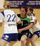 (c) 2011 - Handball, Bundesliga, Damen, Witasek Feldkirchen gegen SW Feldkirch. - Bild zeigt: Ivana Doldovic (Feldkirch), Teja Durovic (Feldkirchen) und Nadja Sthnle (Feldkirch) pressefotos, sportfoto, sportfotos, krnten, kaernten, pressefoto, oskar, hher, wolfgang, jannach, sport, wirtschaft, kultur, politik, innenpolitik, auenpolitik, lokal, chronik, fotos, fotografie, fotographie, canon, eos, 1d, mark IV, mark 4, fotopool, powerpixx, hherfoto, hoeherfoto, klagenfurt, villach, wolfsberg, spittal, feldkirchen, vlkermarkt, voelkermarkt, lienz, osttirol, hermagor, archiv, fotoarchiv, photo, photoarchiv, kleine, zeitung, kleinzeitung, ktz, krntner tages zeitung, krntner woche, krntner, woche, kronen zeitung, krone, kronen, zeitung, sportfotographie, sportfotografie, kurier, krntner monat, monatsmagazin, tageszeitung, wochenzeitung, gratiszeitung, fuball, fussball, eishockey, icehockey, tennis, basketball, handball, volleyball, beachvolleyball, schi, ski, ski alpin, ski nordisch, schi nordisch, nordisch, langlaufen, schispringen, skispringen, biathlon