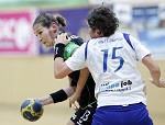 (c) 2011 - Handball, Bundesliga, Damen, Witasek Feldkirchen gegen SW Feldkirch. - Bild zeigt: Gabriela Rotis-Nagy (Feldkirchen) und Lesley Robb (Feldkirch) pressefotos, sportfoto, sportfotos, krnten, kaernten, pressefoto, oskar, hher, wolfgang, jannach, sport, wirtschaft, kultur, politik, innenpolitik, auenpolitik, lokal, chronik, fotos, fotografie, fotographie, canon, eos, 1d, mark IV, mark 4, fotopool, powerpixx, hherfoto, hoeherfoto, klagenfurt, villach, wolfsberg, spittal, feldkirchen, vlkermarkt, voelkermarkt, lienz, osttirol, hermagor, archiv, fotoarchiv, photo, photoarchiv, kleine, zeitung, kleinzeitung, ktz, krntner tages zeitung, krntner woche, krntner, woche, kronen zeitung, krone, kronen, zeitung, sportfotographie, sportfotografie, kurier, krntner monat, monatsmagazin, tageszeitung, wochenzeitung, gratiszeitung, fuball, fussball, eishockey, icehockey, tennis, basketball, handball, volleyball, beachvolleyball, schi, ski, ski alpin, ski nordisch, schi nordisch, nordisch, langlaufen, schispringen, skispringen, biathlon