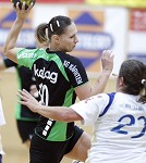 (c) 2011 - Handball, Bundesliga, Damen, Witasek Feldkirchen gegen SW Feldkirch. - Bild zeigt: Hanna Stsiapanava (Feldkirchen) und Sabine Kainrath (Feldkirch) pressefotos, sportfoto, sportfotos, krnten, kaernten, pressefoto, oskar, hher, wolfgang, jannach, sport, wirtschaft, kultur, politik, innenpolitik, auenpolitik, lokal, chronik, fotos, fotografie, fotographie, canon, eos, 1d, mark IV, mark 4, fotopool, powerpixx, hherfoto, hoeherfoto, klagenfurt, villach, wolfsberg, spittal, feldkirchen, vlkermarkt, voelkermarkt, lienz, osttirol, hermagor, archiv, fotoarchiv, photo, photoarchiv, kleine, zeitung, kleinzeitung, ktz, krntner tages zeitung, krntner woche, krntner, woche, kronen zeitung, krone, kronen, zeitung, sportfotographie, sportfotografie, kurier, krntner monat, monatsmagazin, tageszeitung, wochenzeitung, gratiszeitung, fuball, fussball, eishockey, icehockey, tennis, basketball, handball, volleyball, beachvolleyball, schi, ski, ski alpin, ski nordisch, schi nordisch, nordisch, langlaufen, schispringen, skispringen, biathlon