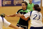 (c) 2011 - Handball, Bundesliga, Damen, Witasek Feldkirchen gegen SW Feldkirch. - Bild zeigt: Katja Cerenjak (Feldkirchen) und Sabine Kainrath (Feldkirch) pressefotos, sportfoto, sportfotos, krnten, kaernten, pressefoto, oskar, hher, wolfgang, jannach, sport, wirtschaft, kultur, politik, innenpolitik, auenpolitik, lokal, chronik, fotos, fotografie, fotographie, canon, eos, 1d, mark IV, mark 4, fotopool, powerpixx, hherfoto, hoeherfoto, klagenfurt, villach, wolfsberg, spittal, feldkirchen, vlkermarkt, voelkermarkt, lienz, osttirol, hermagor, archiv, fotoarchiv, photo, photoarchiv, kleine, zeitung, kleinzeitung, ktz, krntner tages zeitung, krntner woche, krntner, woche, kronen zeitung, krone, kronen, zeitung, sportfotographie, sportfotografie, kurier, krntner monat, monatsmagazin, tageszeitung, wochenzeitung, gratiszeitung, fuball, fussball, eishockey, icehockey, tennis, basketball, handball, volleyball, beachvolleyball, schi, ski, ski alpin, ski nordisch, schi nordisch, nordisch, langlaufen, schispringen, skispringen, biathlon