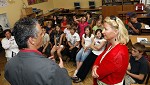 (c) 2010 - Wirtschaftskammer Krnten, Abfall- und Abwasserwirtschaft, Fototermin Mist and More, Volksschule St. Ursula. - Bild zeigt: Wolfgang Koch (KAB), Klassenlehrerin Hermine Kaulfersch und Schler der Volksschule St. Ursula pressefotos, sportfoto, sportfotos, krnten, kaernten, pressefoto, oskar, hher, wolfgang, jannach, sport, wirtschaft, kultur, politik, innenpolitik, auenpolitik, lokal, chronik, fotos, fotografie, fotographie, canon, eos, 1d, mark IV, mark 4, fotopool, powerpixx, hherfoto, hoeherfoto, klagenfurt, villach, wolfsberg, spittal, feldkirchen, vlkermarkt, voelkermarkt, lienz, osttirol, hermagor, archiv, fotoarchiv, photo, photoarchiv, kleine, zeitung, kleinzeitung, ktz, krntner tages zeitung, krntner woche, krntner, woche, kronen zeitung, krone, kronen, zeitung, sportfotographie, sportfotografie, kurier, krntner monat, monatsmagazin, tageszeitung, wochenzeitung, gratiszeitung, fuball, fussball, eishockey, icehockey, tennis, basketball, handball, volleyball, beachvolleyball, schi, ski, ski alpin, ski nordisch, schi nordisch, nordisch, langlaufen, schispringen, skispringen, biathlon