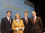 Raiffeisen Capital Management. Kunden-Roadshow Kaernten zum Thema Kapitalmaerkte: Wirklichkeit und Zukunft. Bild zeigt v.l. Vorstandsdirektor Mag. Georg Messner (RLB Kaernten), Dr. Karin Kneissl (Nahost- und Oelexpertin), Geschaeftsfuehrer Mag. Gerhard Aigner (Raiffeisen Capital Management), und Bereichsleiter Mag. Guenther Schmitt (Raiffeisen Capital Management). pressefotos, sportfoto, sportfotos, krnten, kaernten, pressefoto, oskar, hher, wolfgang, jannach, sport, wirtschaft, kultur, politik, innenpolitik, auenpolitik, lokal, chronik, fotos, fotografie, fotographie, canon, eos, 1d, mark IV, mark 4, fotopool, powerpixx, hherfoto, hoeherfoto, klagenfurt, villach, wolfsberg, spittal, feldkirchen, vlkermarkt, voelkermarkt, lienz, osttirol, hermagor, archiv, fotoarchiv, photo, photoarchiv, kleine, zeitung, kleinzeitung, ktz, krntner tages zeitung, krntner woche, krntner, woche, kronen zeitung, krone, kronen, zeitung, sportfotographie, sportfotografie, kurier, krntner monat, monatsmagazin, tageszeitung, wochenzeitung, gratiszeitung, fuball, fussball, eishockey, icehockey, tennis, basketball, handball, volleyball, beachvolleyball, schi, ski, ski alpin, ski nordisch, schi nordisch, nordisch, langlaufen, schispringen, skispringen, biathlon