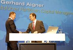 Raiffeisen Capital Management. Kunden-Roadshow Kaernten zum Thema Kapitalmaerkte: Wirklichkeit und Zukunft. Bild zeigt v.l. Geschaeftsfuehrer Mag. Gerhard Aigner (Raiffeisen Capital Management) und Wirtschaftsjournalist Florian Fischer-Fabian (Bayerischer Rundfunk). pressefotos, sportfoto, sportfotos, krnten, kaernten, pressefoto, oskar, hher, wolfgang, jannach, sport, wirtschaft, kultur, politik, innenpolitik, auenpolitik, lokal, chronik, fotos, fotografie, fotographie, canon, eos, 1d, mark IV, mark 4, fotopool, powerpixx, hherfoto, hoeherfoto, klagenfurt, villach, wolfsberg, spittal, feldkirchen, vlkermarkt, voelkermarkt, lienz, osttirol, hermagor, archiv, fotoarchiv, photo, photoarchiv, kleine, zeitung, kleinzeitung, ktz, krntner tages zeitung, krntner woche, krntner, woche, kronen zeitung, krone, kronen, zeitung, sportfotographie, sportfotografie, kurier, krntner monat, monatsmagazin, tageszeitung, wochenzeitung, gratiszeitung, fuball, fussball, eishockey, icehockey, tennis, basketball, handball, volleyball, beachvolleyball, schi, ski, ski alpin, ski nordisch, schi nordisch, nordisch, langlaufen, schispringen, skispringen, biathlon