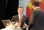 Raiffeisen Capital Management. Kunden-Roadshow Kaernten zum Thema Kapitalmaerkte: Wirklichkeit und Zukunft. Bild zeigt v.l. Geschaeftsfuehrer Mag. Gerhard Aigner (Raiffeisen Capital Management) und Wirtschaftsjournalist Florian Fischer-Fabian (Bayerischer Rundfunk). pressefotos, sportfoto, sportfotos, krnten, kaernten, pressefoto, oskar, hher, wolfgang, jannach, sport, wirtschaft, kultur, politik, innenpolitik, auenpolitik, lokal, chronik, fotos, fotografie, fotographie, canon, eos, 1d, mark IV, mark 4, fotopool, powerpixx, hherfoto, hoeherfoto, klagenfurt, villach, wolfsberg, spittal, feldkirchen, vlkermarkt, voelkermarkt, lienz, osttirol, hermagor, archiv, fotoarchiv, photo, photoarchiv, kleine, zeitung, kleinzeitung, ktz, krntner tages zeitung, krntner woche, krntner, woche, kronen zeitung, krone, kronen, zeitung, sportfotographie, sportfotografie, kurier, krntner monat, monatsmagazin, tageszeitung, wochenzeitung, gratiszeitung, fuball, fussball, eishockey, icehockey, tennis, basketball, handball, volleyball, beachvolleyball, schi, ski, ski alpin, ski nordisch, schi nordisch, nordisch, langlaufen, schispringen, skispringen, biathlon