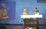 Raiffeisen Capital Management. Kunden-Roadshow Kaernten zum Thema Kapitalmaerkte: Wirklichkeit und Zukunft. Bild zeigt v.l. Dr. Karin Kneissl (Nahost- und Oelexpertin) und Wirtschaftsjournalist Florian Fischer-Fabian (Bayerischer Rundfunk). pressefotos, sportfoto, sportfotos, krnten, kaernten, pressefoto, oskar, hher, wolfgang, jannach, sport, wirtschaft, kultur, politik, innenpolitik, auenpolitik, lokal, chronik, fotos, fotografie, fotographie, canon, eos, 1d, mark IV, mark 4, fotopool, powerpixx, hherfoto, hoeherfoto, klagenfurt, villach, wolfsberg, spittal, feldkirchen, vlkermarkt, voelkermarkt, lienz, osttirol, hermagor, archiv, fotoarchiv, photo, photoarchiv, kleine, zeitung, kleinzeitung, ktz, krntner tages zeitung, krntner woche, krntner, woche, kronen zeitung, krone, kronen, zeitung, sportfotographie, sportfotografie, kurier, krntner monat, monatsmagazin, tageszeitung, wochenzeitung, gratiszeitung, fuball, fussball, eishockey, icehockey, tennis, basketball, handball, volleyball, beachvolleyball, schi, ski, ski alpin, ski nordisch, schi nordisch, nordisch, langlaufen, schispringen, skispringen, biathlon