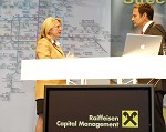 Raiffeisen Capital Management. Kunden-Roadshow Kaernten zum Thema Kapitalmaerkte: Wirklichkeit und Zukunft. Bild zeigt v.l. Dr. Karin Kneissl (Nahost- und Oelexpertin) und Wirtschaftsjournalist Florian Fischer-Fabian (Bayerischer Rundfunk). pressefotos, sportfoto, sportfotos, krnten, kaernten, pressefoto, oskar, hher, wolfgang, jannach, sport, wirtschaft, kultur, politik, innenpolitik, auenpolitik, lokal, chronik, fotos, fotografie, fotographie, canon, eos, 1d, mark IV, mark 4, fotopool, powerpixx, hherfoto, hoeherfoto, klagenfurt, villach, wolfsberg, spittal, feldkirchen, vlkermarkt, voelkermarkt, lienz, osttirol, hermagor, archiv, fotoarchiv, photo, photoarchiv, kleine, zeitung, kleinzeitung, ktz, krntner tages zeitung, krntner woche, krntner, woche, kronen zeitung, krone, kronen, zeitung, sportfotographie, sportfotografie, kurier, krntner monat, monatsmagazin, tageszeitung, wochenzeitung, gratiszeitung, fuball, fussball, eishockey, icehockey, tennis, basketball, handball, volleyball, beachvolleyball, schi, ski, ski alpin, ski nordisch, schi nordisch, nordisch, langlaufen, schispringen, skispringen, biathlon