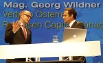 Raiffeisen Capital Management. Kunden-Roadshow Kaernten zum Thema Kapitalmaerkte: Wirklichkeit und Zukunft. Bild zeigt v.l. Bereichsleiter Mag. Georg Wildner (Raiffeisen Capital Management) und Wirtschaftsjournalist Florian Fischer-Fabian (Bayerischer Rundfunk). pressefotos, sportfoto, sportfotos, krnten, kaernten, pressefoto, oskar, hher, wolfgang, jannach, sport, wirtschaft, kultur, politik, innenpolitik, auenpolitik, lokal, chronik, fotos, fotografie, fotographie, canon, eos, 1d, mark IV, mark 4, fotopool, powerpixx, hherfoto, hoeherfoto, klagenfurt, villach, wolfsberg, spittal, feldkirchen, vlkermarkt, voelkermarkt, lienz, osttirol, hermagor, archiv, fotoarchiv, photo, photoarchiv, kleine, zeitung, kleinzeitung, ktz, krntner tages zeitung, krntner woche, krntner, woche, kronen zeitung, krone, kronen, zeitung, sportfotographie, sportfotografie, kurier, krntner monat, monatsmagazin, tageszeitung, wochenzeitung, gratiszeitung, fuball, fussball, eishockey, icehockey, tennis, basketball, handball, volleyball, beachvolleyball, schi, ski, ski alpin, ski nordisch, schi nordisch, nordisch, langlaufen, schispringen, skispringen, biathlon