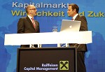 Raiffeisen Capital Management. Kunden-Roadshow Kaernten zum Thema Kapitalmaerkte: Wirklichkeit und Zukunft. Bild zeigt v.l. Bereichsleiter Mag. Georg Wildner (Raiffeisen Capital Management) und Wirtschaftsjournalist Florian Fischer-Fabian (Bayerischer Rundfunk). pressefotos, sportfoto, sportfotos, krnten, kaernten, pressefoto, oskar, hher, wolfgang, jannach, sport, wirtschaft, kultur, politik, innenpolitik, auenpolitik, lokal, chronik, fotos, fotografie, fotographie, canon, eos, 1d, mark IV, mark 4, fotopool, powerpixx, hherfoto, hoeherfoto, klagenfurt, villach, wolfsberg, spittal, feldkirchen, vlkermarkt, voelkermarkt, lienz, osttirol, hermagor, archiv, fotoarchiv, photo, photoarchiv, kleine, zeitung, kleinzeitung, ktz, krntner tages zeitung, krntner woche, krntner, woche, kronen zeitung, krone, kronen, zeitung, sportfotographie, sportfotografie, kurier, krntner monat, monatsmagazin, tageszeitung, wochenzeitung, gratiszeitung, fuball, fussball, eishockey, icehockey, tennis, basketball, handball, volleyball, beachvolleyball, schi, ski, ski alpin, ski nordisch, schi nordisch, nordisch, langlaufen, schispringen, skispringen, biathlon