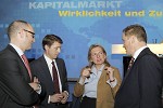 Raiffeisen Capital Management. Kunden-Roadshow Kaernten zum Thema Kapitalmaerkte: Wirklichkeit und Zukunft. Bild zeigt v.l. Bereichsleiter Mag. Guenther Schmitt (Raiffeisen Capital Management), Vorstandsdirektor Mag. Georg Messner (RLB Kaernten), Dr. Karin Kneissl (Nahost- und Oelexpertin), Geschaeftsfuehrer Mag. Gerhard Aigner (Raiffeisen Capital Management) pressefotos, sportfoto, sportfotos, krnten, kaernten, pressefoto, oskar, hher, wolfgang, jannach, sport, wirtschaft, kultur, politik, innenpolitik, auenpolitik, lokal, chronik, fotos, fotografie, fotographie, canon, eos, 1d, mark IV, mark 4, fotopool, powerpixx, hherfoto, hoeherfoto, klagenfurt, villach, wolfsberg, spittal, feldkirchen, vlkermarkt, voelkermarkt, lienz, osttirol, hermagor, archiv, fotoarchiv, photo, photoarchiv, kleine, zeitung, kleinzeitung, ktz, krntner tages zeitung, krntner woche, krntner, woche, kronen zeitung, krone, kronen, zeitung, sportfotographie, sportfotografie, kurier, krntner monat, monatsmagazin, tageszeitung, wochenzeitung, gratiszeitung, fuball, fussball, eishockey, icehockey, tennis, basketball, handball, volleyball, beachvolleyball, schi, ski, ski alpin, ski nordisch, schi nordisch, nordisch, langlaufen, schispringen, skispringen, biathlon