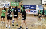 Handball, Europacup, SG witasek Kaernten vs. HBC Nimes, im Bild die Mannschaft beim Aufwaermen pressefotos, sportfoto, sportfotos, krnten, kaernten, pressefoto, oskar, hher, wolfgang, jannach, sport, wirtschaft, kultur, politik, innenpolitik, auenpolitik, lokal, chronik, fotos, fotografie, fotographie, canon, eos, 1d, mark IV, mark 4, fotopool, powerpixx, hherfoto, hoeherfoto, klagenfurt, villach, wolfsberg, spittal, feldkirchen, vlkermarkt, voelkermarkt, lienz, osttirol, hermagor, archiv, fotoarchiv, photo, photoarchiv, kleine, zeitung, kleinzeitung, ktz, krntner tages zeitung, krntner woche, krntner, woche, kronen zeitung, krone, kronen, zeitung, sportfotographie, sportfotografie, kurier, krntner monat, monatsmagazin, tageszeitung, wochenzeitung, gratiszeitung, fuball, fussball, eishockey, icehockey, tennis, basketball, handball, volleyball, beachvolleyball, schi, ski, ski alpin, ski nordisch, schi nordisch, nordisch, langlaufen, schispringen, skispringen, biathlon