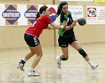 Handball, WHA, SG Witasek Krnten vs UHC Goldmann Druck Tulln. Bild zeigt Maria Eugenia Musalem Araos (SG Witasek) pressefotos, sportfoto, sportfotos, krnten, kaernten, pressefoto, oskar, hher, wolfgang, jannach, sport, wirtschaft, kultur, politik, innenpolitik, auenpolitik, lokal, chronik, fotos, fotografie, fotographie, canon, eos, 1d, mark IV, mark 4, fotopool, powerpixx, hherfoto, hoeherfoto, klagenfurt, villach, wolfsberg, spittal, feldkirchen, vlkermarkt, voelkermarkt, lienz, osttirol, hermagor, archiv, fotoarchiv, photo, photoarchiv, kleine, zeitung, kleinzeitung, ktz, krntner tages zeitung, krntner woche, krntner, woche, kronen zeitung, krone, kronen, zeitung, sportfotographie, sportfotografie, kurier, krntner monat, monatsmagazin, tageszeitung, wochenzeitung, gratiszeitung, fuball, fussball, eishockey, icehockey, tennis, basketball, handball, volleyball, beachvolleyball, schi, ski, ski alpin, ski nordisch, schi nordisch, nordisch, langlaufen, schispringen, skispringen, biathlon