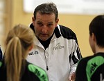 Handball, WHA, SG Witasek Krnten vs UHC Goldmann Druck Tulln. Bild zeigt Trainer Tomaz Cater (SG Witasek) pressefotos, sportfoto, sportfotos, krnten, kaernten, pressefoto, oskar, hher, wolfgang, jannach, sport, wirtschaft, kultur, politik, innenpolitik, auenpolitik, lokal, chronik, fotos, fotografie, fotographie, canon, eos, 1d, mark IV, mark 4, fotopool, powerpixx, hherfoto, hoeherfoto, klagenfurt, villach, wolfsberg, spittal, feldkirchen, vlkermarkt, voelkermarkt, lienz, osttirol, hermagor, archiv, fotoarchiv, photo, photoarchiv, kleine, zeitung, kleinzeitung, ktz, krntner tages zeitung, krntner woche, krntner, woche, kronen zeitung, krone, kronen, zeitung, sportfotographie, sportfotografie, kurier, krntner monat, monatsmagazin, tageszeitung, wochenzeitung, gratiszeitung, fuball, fussball, eishockey, icehockey, tennis, basketball, handball, volleyball, beachvolleyball, schi, ski, ski alpin, ski nordisch, schi nordisch, nordisch, langlaufen, schispringen, skispringen, biathlon