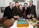 Krntnermilch stellt den neuen Rosentaler Schnittkse im Schloss Rosegg vor. pressefotos, sportfoto, sportfotos, krnten, kaernten, pressefoto, oskar, hher, wolfgang, jannach, sport, wirtschaft, kultur, politik, innenpolitik, auenpolitik, lokal, chronik, fotos, fotografie, fotographie, canon, eos, 1d, mark IV, mark 4, fotopool, powerpixx, hherfoto, hoeherfoto, klagenfurt, villach, wolfsberg, spittal, feldkirchen, vlkermarkt, voelkermarkt, lienz, osttirol, hermagor, archiv, fotoarchiv, photo, photoarchiv, kleine, zeitung, kleinzeitung, ktz, krntner tages zeitung, krntner woche, krntner, woche, kronen zeitung, krone, kronen, zeitung, sportfotographie, sportfotografie, kurier, krntner monat, monatsmagazin, tageszeitung, wochenzeitung, gratiszeitung, fuball, fussball, eishockey, icehockey, tennis, basketball, handball, volleyball, beachvolleyball, schi, ski, ski alpin, ski nordisch, schi nordisch, nordisch, langlaufen, schispringen, skispringen, biathlon