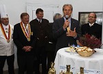 Krntnermilch stellt den neuen Rosentaler Schnittkse im Schloss Rosegg vor. pressefotos, sportfoto, sportfotos, krnten, kaernten, pressefoto, oskar, hher, wolfgang, jannach, sport, wirtschaft, kultur, politik, innenpolitik, auenpolitik, lokal, chronik, fotos, fotografie, fotographie, canon, eos, 1d, mark IV, mark 4, fotopool, powerpixx, hherfoto, hoeherfoto, klagenfurt, villach, wolfsberg, spittal, feldkirchen, vlkermarkt, voelkermarkt, lienz, osttirol, hermagor, archiv, fotoarchiv, photo, photoarchiv, kleine, zeitung, kleinzeitung, ktz, krntner tages zeitung, krntner woche, krntner, woche, kronen zeitung, krone, kronen, zeitung, sportfotographie, sportfotografie, kurier, krntner monat, monatsmagazin, tageszeitung, wochenzeitung, gratiszeitung, fuball, fussball, eishockey, icehockey, tennis, basketball, handball, volleyball, beachvolleyball, schi, ski, ski alpin, ski nordisch, schi nordisch, nordisch, langlaufen, schispringen, skispringen, biathlon