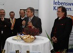 Krntnermilch stellt den neuen Rosentaler Schnittkse im Schloss Rosegg vor. pressefotos, sportfoto, sportfotos, krnten, kaernten, pressefoto, oskar, hher, wolfgang, jannach, sport, wirtschaft, kultur, politik, innenpolitik, auenpolitik, lokal, chronik, fotos, fotografie, fotographie, canon, eos, 1d, mark IV, mark 4, fotopool, powerpixx, hherfoto, hoeherfoto, klagenfurt, villach, wolfsberg, spittal, feldkirchen, vlkermarkt, voelkermarkt, lienz, osttirol, hermagor, archiv, fotoarchiv, photo, photoarchiv, kleine, zeitung, kleinzeitung, ktz, krntner tages zeitung, krntner woche, krntner, woche, kronen zeitung, krone, kronen, zeitung, sportfotographie, sportfotografie, kurier, krntner monat, monatsmagazin, tageszeitung, wochenzeitung, gratiszeitung, fuball, fussball, eishockey, icehockey, tennis, basketball, handball, volleyball, beachvolleyball, schi, ski, ski alpin, ski nordisch, schi nordisch, nordisch, langlaufen, schispringen, skispringen, biathlon