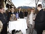 Krntnermilch stellt den neuen Rosentaler Schnittkse im Schloss Rosegg vor. pressefotos, sportfoto, sportfotos, krnten, kaernten, pressefoto, oskar, hher, wolfgang, jannach, sport, wirtschaft, kultur, politik, innenpolitik, auenpolitik, lokal, chronik, fotos, fotografie, fotographie, canon, eos, 1d, mark IV, mark 4, fotopool, powerpixx, hherfoto, hoeherfoto, klagenfurt, villach, wolfsberg, spittal, feldkirchen, vlkermarkt, voelkermarkt, lienz, osttirol, hermagor, archiv, fotoarchiv, photo, photoarchiv, kleine, zeitung, kleinzeitung, ktz, krntner tages zeitung, krntner woche, krntner, woche, kronen zeitung, krone, kronen, zeitung, sportfotographie, sportfotografie, kurier, krntner monat, monatsmagazin, tageszeitung, wochenzeitung, gratiszeitung, fuball, fussball, eishockey, icehockey, tennis, basketball, handball, volleyball, beachvolleyball, schi, ski, ski alpin, ski nordisch, schi nordisch, nordisch, langlaufen, schispringen, skispringen, biathlon