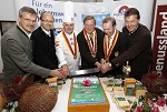 Krntnermilch stellt den neuen Rosentaler Schnittkse im Schloss Rosegg vor. pressefotos, sportfoto, sportfotos, krnten, kaernten, pressefoto, oskar, hher, wolfgang, jannach, sport, wirtschaft, kultur, politik, innenpolitik, auenpolitik, lokal, chronik, fotos, fotografie, fotographie, canon, eos, 1d, mark IV, mark 4, fotopool, powerpixx, hherfoto, hoeherfoto, klagenfurt, villach, wolfsberg, spittal, feldkirchen, vlkermarkt, voelkermarkt, lienz, osttirol, hermagor, archiv, fotoarchiv, photo, photoarchiv, kleine, zeitung, kleinzeitung, ktz, krntner tages zeitung, krntner woche, krntner, woche, kronen zeitung, krone, kronen, zeitung, sportfotographie, sportfotografie, kurier, krntner monat, monatsmagazin, tageszeitung, wochenzeitung, gratiszeitung, fuball, fussball, eishockey, icehockey, tennis, basketball, handball, volleyball, beachvolleyball, schi, ski, ski alpin, ski nordisch, schi nordisch, nordisch, langlaufen, schispringen, skispringen, biathlon