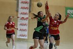 Handball, WHA, SG Witasek Krnten vs SSV Dornbirn. Bild zeigt: Franzi Tschojer (SG Witasek) und Ildiko Solyom (SSV Dornbirn) pressefotos, sportfoto, sportfotos, krnten, kaernten, pressefoto, oskar, hher, wolfgang, jannach, sport, wirtschaft, kultur, politik, innenpolitik, auenpolitik, lokal, chronik, fotos, fotografie, fotographie, canon, eos, 1d, mark IV, mark 4, fotopool, powerpixx, hherfoto, hoeherfoto, klagenfurt, villach, wolfsberg, spittal, feldkirchen, vlkermarkt, voelkermarkt, lienz, osttirol, hermagor, archiv, fotoarchiv, photo, photoarchiv, kleine, zeitung, kleinzeitung, ktz, krntner tages zeitung, krntner woche, krntner, woche, kronen zeitung, krone, kronen, zeitung, sportfotographie, sportfotografie, kurier, krntner monat, monatsmagazin, tageszeitung, wochenzeitung, gratiszeitung, fuball, fussball, eishockey, icehockey, tennis, basketball, handball, volleyball, beachvolleyball, schi, ski, ski alpin, ski nordisch, schi nordisch, nordisch, langlaufen, schispringen, skispringen, biathlon