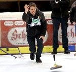 (c) 2017 - Eis- und Stocksport-Landesverband Krnten, Landesmeisterschaft. - Bild zeigt: Liegl Christian (EV 2000 Klagenfurt). Klagenfurt, am 4.2.2017.
Foto: Kuess pressefotos, sportfoto, sportfotos, krnten, kaernten, pressefoto, oskar, hher, wolfgang, jannach, sport, wirtschaft, kultur, politik, innenpolitik, auenpolitik, lokal, chronik, fotos, fotografie, fotographie, canon, eos, 1d, mark IV, mark 4, fotopool, powerpixx, hherfoto, hoeherfoto, klagenfurt, villach, wolfsberg, spittal, feldkirchen, vlkermarkt, voelkermarkt, lienz, osttirol, hermagor, archiv, fotoarchiv, photo, photoarchiv, kleine, zeitung, kleinzeitung, ktz, krntner tages zeitung, krntner woche, krntner, woche, kronen zeitung, krone, kronen, zeitung, sportfotographie, sportfotografie, kurier, krntner monat, monatsmagazin, tageszeitung, wochenzeitung, gratiszeitung, fuball, fussball, eishockey, icehockey, tennis, basketball, handball, volleyball, beachvolleyball, schi, ski, ski alpin, ski nordisch, schi nordisch, nordisch, langlaufen, schispringen, skispringen, biathlon