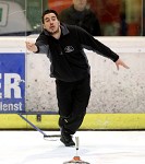 (c) 2017 - Eis- und Stocksport-Landesverband Krnten, Landesmeisterschaft. - Bild zeigt: Werkl Christian (VST Voelkermarkt 1868). Klagenfurt, am 4.2.2017.
Foto: Kuess pressefotos, sportfoto, sportfotos, krnten, kaernten, pressefoto, oskar, hher, wolfgang, jannach, sport, wirtschaft, kultur, politik, innenpolitik, auenpolitik, lokal, chronik, fotos, fotografie, fotographie, canon, eos, 1d, mark IV, mark 4, fotopool, powerpixx, hherfoto, hoeherfoto, klagenfurt, villach, wolfsberg, spittal, feldkirchen, vlkermarkt, voelkermarkt, lienz, osttirol, hermagor, archiv, fotoarchiv, photo, photoarchiv, kleine, zeitung, kleinzeitung, ktz, krntner tages zeitung, krntner woche, krntner, woche, kronen zeitung, krone, kronen, zeitung, sportfotographie, sportfotografie, kurier, krntner monat, monatsmagazin, tageszeitung, wochenzeitung, gratiszeitung, fuball, fussball, eishockey, icehockey, tennis, basketball, handball, volleyball, beachvolleyball, schi, ski, ski alpin, ski nordisch, schi nordisch, nordisch, langlaufen, schispringen, skispringen, biathlon