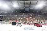 (c) 2015 - Winterclassic, Eishockey, KAC gegen VSV, Wrthersee Stadion Klagenfurt, das Spiel. - Bild zeigt: Fans des KAC. pressefotos, sportfoto, sportfotos, krnten, kaernten, pressefoto, oskar, hher, wolfgang, jannach, sport, wirtschaft, kultur, politik, innenpolitik, auenpolitik, lokal, chronik, fotos, fotografie, fotographie, canon, eos, 1d, mark IV, mark 4, fotopool, powerpixx, hherfoto, hoeherfoto, klagenfurt, villach, wolfsberg, spittal, feldkirchen, vlkermarkt, voelkermarkt, lienz, osttirol, hermagor, archiv, fotoarchiv, photo, photoarchiv, kleine, zeitung, kleinzeitung, ktz, krntner tages zeitung, krntner woche, krntner, woche, kronen zeitung, krone, kronen, zeitung, sportfotographie, sportfotografie, kurier, krntner monat, monatsmagazin, tageszeitung, wochenzeitung, gratiszeitung, fuball, fussball, eishockey, icehockey, tennis, basketball, handball, volleyball, beachvolleyball, schi, ski, ski alpin, ski nordisch, schi nordisch, nordisch, langlaufen, schispringen, skispringen, biathlon