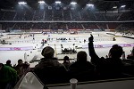 (c) 2015 - Winterclassic, Eishockey, KAC gegen VSV, Wrthersee Stadion Klagenfurt, das Spiel. - Bild zeigt: Fans im Stadion Klagenfurt. pressefotos, sportfoto, sportfotos, krnten, kaernten, pressefoto, oskar, hher, wolfgang, jannach, sport, wirtschaft, kultur, politik, innenpolitik, auenpolitik, lokal, chronik, fotos, fotografie, fotographie, canon, eos, 1d, mark IV, mark 4, fotopool, powerpixx, hherfoto, hoeherfoto, klagenfurt, villach, wolfsberg, spittal, feldkirchen, vlkermarkt, voelkermarkt, lienz, osttirol, hermagor, archiv, fotoarchiv, photo, photoarchiv, kleine, zeitung, kleinzeitung, ktz, krntner tages zeitung, krntner woche, krntner, woche, kronen zeitung, krone, kronen, zeitung, sportfotographie, sportfotografie, kurier, krntner monat, monatsmagazin, tageszeitung, wochenzeitung, gratiszeitung, fuball, fussball, eishockey, icehockey, tennis, basketball, handball, volleyball, beachvolleyball, schi, ski, ski alpin, ski nordisch, schi nordisch, nordisch, langlaufen, schispringen, skispringen, biathlon