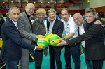 (c) 2014 - Sportpark Klagenfurt, Volleyball Champions League, Aich/Dob gegen Olympiacos Piraeus. - Bild zeigt: Stadtrat Jrgen Pfeiler, xxxx, ORF-Landesdirektorin Karin Bernhard, Landeshauptmann Peter Kaiser (Kaernten), Martin Micheu, Stiftungsrat Sigi Neuschitzer und Sportdirektor Arno Arthofer. pressefotos, sportfoto, sportfotos, krnten, kaernten, pressefoto, oskar, hher, wolfgang, jannach, sport, wirtschaft, kultur, politik, innenpolitik, auenpolitik, lokal, chronik, fotos, fotografie, fotographie, canon, eos, 1d, mark IV, mark 4, fotopool, powerpixx, hherfoto, hoeherfoto, klagenfurt, villach, wolfsberg, spittal, feldkirchen, vlkermarkt, voelkermarkt, lienz, osttirol, hermagor, archiv, fotoarchiv, photo, photoarchiv, kleine, zeitung, kleinzeitung, ktz, krntner tages zeitung, krntner woche, krntner, woche, kronen zeitung, krone, kronen, zeitung, sportfotographie, sportfotografie, kurier, krntner monat, monatsmagazin, tageszeitung, wochenzeitung, gratiszeitung, fuball, fussball, eishockey, icehockey, tennis, basketball, handball, volleyball, beachvolleyball, schi, ski, ski alpin, ski nordisch, schi nordisch, nordisch, langlaufen, schispringen, skispringen, biathlon