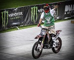 (c) 2015 - Motorsport, Motocross, Freestyle, Masters of Dirt. - Bild zeigt: Szenen aus der Masters of Dirt Show 2015 im Sportpark Klagenfurt. pressefotos, sportfoto, sportfotos, krnten, kaernten, pressefoto, oskar, hher, wolfgang, jannach, sport, wirtschaft, kultur, politik, innenpolitik, auenpolitik, lokal, chronik, fotos, fotografie, fotographie, canon, eos, 1d, mark IV, mark 4, fotopool, powerpixx, hherfoto, hoeherfoto, klagenfurt, villach, wolfsberg, spittal, feldkirchen, vlkermarkt, voelkermarkt, lienz, osttirol, hermagor, archiv, fotoarchiv, photo, photoarchiv, kleine, zeitung, kleinzeitung, ktz, krntner tages zeitung, krntner woche, krntner, woche, kronen zeitung, krone, kronen, zeitung, sportfotographie, sportfotografie, kurier, krntner monat, monatsmagazin, tageszeitung, wochenzeitung, gratiszeitung, fuball, fussball, eishockey, icehockey, tennis, basketball, handball, volleyball, beachvolleyball, schi, ski, ski alpin, ski nordisch, schi nordisch, nordisch, langlaufen, schispringen, skispringen, biathlon