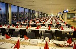 (c) 2014 - Sportpark Klagenfurt, Weihnachtsfeier Stadtwerke Klagenfurt. - Bild zeigt: den VIP-Raum dekoriert fr die Weihnachtsfeier. pressefotos, sportfoto, sportfotos, krnten, kaernten, pressefoto, oskar, hher, wolfgang, jannach, sport, wirtschaft, kultur, politik, innenpolitik, auenpolitik, lokal, chronik, fotos, fotografie, fotographie, canon, eos, 1d, mark IV, mark 4, fotopool, powerpixx, hherfoto, hoeherfoto, klagenfurt, villach, wolfsberg, spittal, feldkirchen, vlkermarkt, voelkermarkt, lienz, osttirol, hermagor, archiv, fotoarchiv, photo, photoarchiv, kleine, zeitung, kleinzeitung, ktz, krntner tages zeitung, krntner woche, krntner, woche, kronen zeitung, krone, kronen, zeitung, sportfotographie, sportfotografie, kurier, krntner monat, monatsmagazin, tageszeitung, wochenzeitung, gratiszeitung, fuball, fussball, eishockey, icehockey, tennis, basketball, handball, volleyball, beachvolleyball, schi, ski, ski alpin, ski nordisch, schi nordisch, nordisch, langlaufen, schispringen, skispringen, biathlon