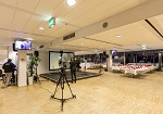 (c) 2014 - Sportpark Klagenfurt, Weihnachtsfeier Stadtwerke Klagenfurt. - Bild zeigt: den VIP-Raum dekoriert fr die Weihnachtsfeier. pressefotos, sportfoto, sportfotos, krnten, kaernten, pressefoto, oskar, hher, wolfgang, jannach, sport, wirtschaft, kultur, politik, innenpolitik, auenpolitik, lokal, chronik, fotos, fotografie, fotographie, canon, eos, 1d, mark IV, mark 4, fotopool, powerpixx, hherfoto, hoeherfoto, klagenfurt, villach, wolfsberg, spittal, feldkirchen, vlkermarkt, voelkermarkt, lienz, osttirol, hermagor, archiv, fotoarchiv, photo, photoarchiv, kleine, zeitung, kleinzeitung, ktz, krntner tages zeitung, krntner woche, krntner, woche, kronen zeitung, krone, kronen, zeitung, sportfotographie, sportfotografie, kurier, krntner monat, monatsmagazin, tageszeitung, wochenzeitung, gratiszeitung, fuball, fussball, eishockey, icehockey, tennis, basketball, handball, volleyball, beachvolleyball, schi, ski, ski alpin, ski nordisch, schi nordisch, nordisch, langlaufen, schispringen, skispringen, biathlon