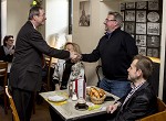 (c) 2015 - Wirtschaftsbund Krnten, Wahlkampfauftakt, Krnten-Tour Christoph Leitl. - Bild zeigt: Prsident Christoph Leitl (Wirtschaftskammer sterreich) und Wolfgang Zangl. pressefotos, sportfoto, sportfotos, krnten, kaernten, pressefoto, oskar, hher, wolfgang, jannach, sport, wirtschaft, kultur, politik, innenpolitik, auenpolitik, lokal, chronik, fotos, fotografie, fotographie, canon, eos, 1d, mark IV, mark 4, fotopool, powerpixx, hherfoto, hoeherfoto, klagenfurt, villach, wolfsberg, spittal, feldkirchen, vlkermarkt, voelkermarkt, lienz, osttirol, hermagor, archiv, fotoarchiv, photo, photoarchiv, kleine, zeitung, kleinzeitung, ktz, krntner tages zeitung, krntner woche, krntner, woche, kronen zeitung, krone, kronen, zeitung, sportfotographie, sportfotografie, kurier, krntner monat, monatsmagazin, tageszeitung, wochenzeitung, gratiszeitung, fuball, fussball, eishockey, icehockey, tennis, basketball, handball, volleyball, beachvolleyball, schi, ski, ski alpin, ski nordisch, schi nordisch, nordisch, langlaufen, schispringen, skispringen, biathlon