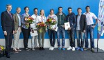 (c) 2016 - Sportpark Klagenfurt, Fitnessraum Wrthersee, Erffnung. - Bild zeigt: Landeshauptmann Peter Kaiser, Vizebrgermeister Jrgen Pfeiler, Sandra Baumgartner, Albin Ouschan, Jasmin Ouschan, Sara Vilic, Markus Salcher, Marco Haller, Arno Arthofer und Daniel Greiner. pressefotos, sportfoto, sportfotos, krnten, kaernten, pressefoto, oskar, hher, wolfgang, jannach, sport, wirtschaft, kultur, politik, innenpolitik, auenpolitik, lokal, chronik, fotos, fotografie, fotographie, canon, eos, 1d, mark IV, mark 4, fotopool, powerpixx, hherfoto, hoeherfoto, klagenfurt, villach, wolfsberg, spittal, feldkirchen, vlkermarkt, voelkermarkt, lienz, osttirol, hermagor, archiv, fotoarchiv, photo, photoarchiv, kleine, zeitung, kleinzeitung, ktz, krntner tages zeitung, krntner woche, krntner, woche, kronen zeitung, krone, kronen, zeitung, sportfotographie, sportfotografie, kurier, krntner monat, monatsmagazin, tageszeitung, wochenzeitung, gratiszeitung, fuball, fussball, eishockey, icehockey, tennis, basketball, handball, volleyball, beachvolleyball, schi, ski, ski alpin, ski nordisch, schi nordisch, nordisch, langlaufen, schispringen, skispringen, biathlon