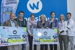 (c) 2016 - Sportpark Klagenfurt, Fitnessraum Wrthersee, Erffnung. - Bild zeigt: Vizebrgermeister Jrgen Pfeiler, Markus Salcher, Sara Vilic, Brgermeisterin Marie-Luise Mathiaschitz, Sandra Baumgartner, Jasmin Ouschan und Albin Ouschan. pressefotos, sportfoto, sportfotos, krnten, kaernten, pressefoto, oskar, hher, wolfgang, jannach, sport, wirtschaft, kultur, politik, innenpolitik, auenpolitik, lokal, chronik, fotos, fotografie, fotographie, canon, eos, 1d, mark IV, mark 4, fotopool, powerpixx, hherfoto, hoeherfoto, klagenfurt, villach, wolfsberg, spittal, feldkirchen, vlkermarkt, voelkermarkt, lienz, osttirol, hermagor, archiv, fotoarchiv, photo, photoarchiv, kleine, zeitung, kleinzeitung, ktz, krntner tages zeitung, krntner woche, krntner, woche, kronen zeitung, krone, kronen, zeitung, sportfotographie, sportfotografie, kurier, krntner monat, monatsmagazin, tageszeitung, wochenzeitung, gratiszeitung, fuball, fussball, eishockey, icehockey, tennis, basketball, handball, volleyball, beachvolleyball, schi, ski, ski alpin, ski nordisch, schi nordisch, nordisch, langlaufen, schispringen, skispringen, biathlon