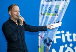 (c) 2016 - Sportpark Klagenfurt, Fitnessraum Wrthersee, Erffnung. - Bild zeigt: Moderator Chrstian Rosenzopf. pressefotos, sportfoto, sportfotos, krnten, kaernten, pressefoto, oskar, hher, wolfgang, jannach, sport, wirtschaft, kultur, politik, innenpolitik, auenpolitik, lokal, chronik, fotos, fotografie, fotographie, canon, eos, 1d, mark IV, mark 4, fotopool, powerpixx, hherfoto, hoeherfoto, klagenfurt, villach, wolfsberg, spittal, feldkirchen, vlkermarkt, voelkermarkt, lienz, osttirol, hermagor, archiv, fotoarchiv, photo, photoarchiv, kleine, zeitung, kleinzeitung, ktz, krntner tages zeitung, krntner woche, krntner, woche, kronen zeitung, krone, kronen, zeitung, sportfotographie, sportfotografie, kurier, krntner monat, monatsmagazin, tageszeitung, wochenzeitung, gratiszeitung, fuball, fussball, eishockey, icehockey, tennis, basketball, handball, volleyball, beachvolleyball, schi, ski, ski alpin, ski nordisch, schi nordisch, nordisch, langlaufen, schispringen, skispringen, biathlon