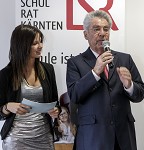 (c) 2015 - Turnier der Nationen, Auftaktspiel sterreich U16 gegen Brasilien U16.  - Bild zeigt: die Moderatorin und Bundesprsident Heinz Fischer (sterreich). pressefotos, sportfoto, sportfotos, krnten, kaernten, pressefoto, oskar, hher, wolfgang, jannach, sport, wirtschaft, kultur, politik, innenpolitik, auenpolitik, lokal, chronik, fotos, fotografie, fotographie, canon, eos, 1d, mark IV, mark 4, fotopool, powerpixx, hherfoto, hoeherfoto, klagenfurt, villach, wolfsberg, spittal, feldkirchen, vlkermarkt, voelkermarkt, lienz, osttirol, hermagor, archiv, fotoarchiv, photo, photoarchiv, kleine, zeitung, kleinzeitung, ktz, krntner tages zeitung, krntner woche, krntner, woche, kronen zeitung, krone, kronen, zeitung, sportfotographie, sportfotografie, kurier, krntner monat, monatsmagazin, tageszeitung, wochenzeitung, gratiszeitung, fuball, fussball, eishockey, icehockey, tennis, basketball, handball, volleyball, beachvolleyball, schi, ski, ski alpin, ski nordisch, schi nordisch, nordisch, langlaufen, schispringen, skispringen, biathlon