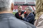 (c) 2015 - Turnier der Nationen, Auftaktspiel sterreich U16 gegen Brasilien U16.  - Bild zeigt: Moderator Christian Rosenzopf und Bundesprsident Heinz Fischer (sterreich). pressefotos, sportfoto, sportfotos, krnten, kaernten, pressefoto, oskar, hher, wolfgang, jannach, sport, wirtschaft, kultur, politik, innenpolitik, auenpolitik, lokal, chronik, fotos, fotografie, fotographie, canon, eos, 1d, mark IV, mark 4, fotopool, powerpixx, hherfoto, hoeherfoto, klagenfurt, villach, wolfsberg, spittal, feldkirchen, vlkermarkt, voelkermarkt, lienz, osttirol, hermagor, archiv, fotoarchiv, photo, photoarchiv, kleine, zeitung, kleinzeitung, ktz, krntner tages zeitung, krntner woche, krntner, woche, kronen zeitung, krone, kronen, zeitung, sportfotographie, sportfotografie, kurier, krntner monat, monatsmagazin, tageszeitung, wochenzeitung, gratiszeitung, fuball, fussball, eishockey, icehockey, tennis, basketball, handball, volleyball, beachvolleyball, schi, ski, ski alpin, ski nordisch, schi nordisch, nordisch, langlaufen, schispringen, skispringen, biathlon