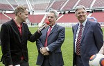 (c) 2015 - Turnier der Nationen, Auftaktspiel sterreich U16 gegen Brasilien U16.  - Bild zeigt: Moderator Christian Rosenzopf, Bundesprsident Heinz Fischer (sterreich) und Landeshauptmann Peter Kaiser (Kaernten). pressefotos, sportfoto, sportfotos, krnten, kaernten, pressefoto, oskar, hher, wolfgang, jannach, sport, wirtschaft, kultur, politik, innenpolitik, auenpolitik, lokal, chronik, fotos, fotografie, fotographie, canon, eos, 1d, mark IV, mark 4, fotopool, powerpixx, hherfoto, hoeherfoto, klagenfurt, villach, wolfsberg, spittal, feldkirchen, vlkermarkt, voelkermarkt, lienz, osttirol, hermagor, archiv, fotoarchiv, photo, photoarchiv, kleine, zeitung, kleinzeitung, ktz, krntner tages zeitung, krntner woche, krntner, woche, kronen zeitung, krone, kronen, zeitung, sportfotographie, sportfotografie, kurier, krntner monat, monatsmagazin, tageszeitung, wochenzeitung, gratiszeitung, fuball, fussball, eishockey, icehockey, tennis, basketball, handball, volleyball, beachvolleyball, schi, ski, ski alpin, ski nordisch, schi nordisch, nordisch, langlaufen, schispringen, skispringen, biathlon