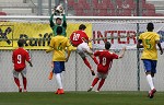 (c) 2015 - Turnier der Nationen, Auftaktspiel sterreich U16 gegen Brasilien U16.  - Bild zeigt: eine Spielszene. pressefotos, sportfoto, sportfotos, krnten, kaernten, pressefoto, oskar, hher, wolfgang, jannach, sport, wirtschaft, kultur, politik, innenpolitik, auenpolitik, lokal, chronik, fotos, fotografie, fotographie, canon, eos, 1d, mark IV, mark 4, fotopool, powerpixx, hherfoto, hoeherfoto, klagenfurt, villach, wolfsberg, spittal, feldkirchen, vlkermarkt, voelkermarkt, lienz, osttirol, hermagor, archiv, fotoarchiv, photo, photoarchiv, kleine, zeitung, kleinzeitung, ktz, krntner tages zeitung, krntner woche, krntner, woche, kronen zeitung, krone, kronen, zeitung, sportfotographie, sportfotografie, kurier, krntner monat, monatsmagazin, tageszeitung, wochenzeitung, gratiszeitung, fuball, fussball, eishockey, icehockey, tennis, basketball, handball, volleyball, beachvolleyball, schi, ski, ski alpin, ski nordisch, schi nordisch, nordisch, langlaufen, schispringen, skispringen, biathlon