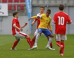 (c) 2015 - Turnier der Nationen, Auftaktspiel sterreich U16 gegen Brasilien U16.  - Bild zeigt: eine Spielszene. pressefotos, sportfoto, sportfotos, krnten, kaernten, pressefoto, oskar, hher, wolfgang, jannach, sport, wirtschaft, kultur, politik, innenpolitik, auenpolitik, lokal, chronik, fotos, fotografie, fotographie, canon, eos, 1d, mark IV, mark 4, fotopool, powerpixx, hherfoto, hoeherfoto, klagenfurt, villach, wolfsberg, spittal, feldkirchen, vlkermarkt, voelkermarkt, lienz, osttirol, hermagor, archiv, fotoarchiv, photo, photoarchiv, kleine, zeitung, kleinzeitung, ktz, krntner tages zeitung, krntner woche, krntner, woche, kronen zeitung, krone, kronen, zeitung, sportfotographie, sportfotografie, kurier, krntner monat, monatsmagazin, tageszeitung, wochenzeitung, gratiszeitung, fuball, fussball, eishockey, icehockey, tennis, basketball, handball, volleyball, beachvolleyball, schi, ski, ski alpin, ski nordisch, schi nordisch, nordisch, langlaufen, schispringen, skispringen, biathlon