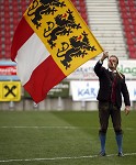 (c) 2016 - Sport, Fuball, Tournament delle Nazioni. - Bild zeigt: Fahnenschwinger. pressefotos, sportfoto, sportfotos, krnten, kaernten, pressefoto, oskar, hher, wolfgang, jannach, sport, wirtschaft, kultur, politik, innenpolitik, auenpolitik, lokal, chronik, fotos, fotografie, fotographie, canon, eos, 1d, mark IV, mark 4, fotopool, powerpixx, hherfoto, hoeherfoto, klagenfurt, villach, wolfsberg, spittal, feldkirchen, vlkermarkt, voelkermarkt, lienz, osttirol, hermagor, archiv, fotoarchiv, photo, photoarchiv, kleine, zeitung, kleinzeitung, ktz, krntner tages zeitung, krntner woche, krntner, woche, kronen zeitung, krone, kronen, zeitung, sportfotographie, sportfotografie, kurier, krntner monat, monatsmagazin, tageszeitung, wochenzeitung, gratiszeitung, fuball, fussball, eishockey, icehockey, tennis, basketball, handball, volleyball, beachvolleyball, schi, ski, ski alpin, ski nordisch, schi nordisch, nordisch, langlaufen, schispringen, skispringen, biathlon