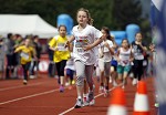 (c) 2015 - Sportpark Klagenfurt, Kids Run. - Bild zeigt: Teilnehmer. pressefotos, sportfoto, sportfotos, krnten, kaernten, pressefoto, oskar, hher, wolfgang, jannach, sport, wirtschaft, kultur, politik, innenpolitik, auenpolitik, lokal, chronik, fotos, fotografie, fotographie, canon, eos, 1d, mark IV, mark 4, fotopool, powerpixx, hherfoto, hoeherfoto, klagenfurt, villach, wolfsberg, spittal, feldkirchen, vlkermarkt, voelkermarkt, lienz, osttirol, hermagor, archiv, fotoarchiv, photo, photoarchiv, kleine, zeitung, kleinzeitung, ktz, krntner tages zeitung, krntner woche, krntner, woche, kronen zeitung, krone, kronen, zeitung, sportfotographie, sportfotografie, kurier, krntner monat, monatsmagazin, tageszeitung, wochenzeitung, gratiszeitung, fuball, fussball, eishockey, icehockey, tennis, basketball, handball, volleyball, beachvolleyball, schi, ski, ski alpin, ski nordisch, schi nordisch, nordisch, langlaufen, schispringen, skispringen, biathlon