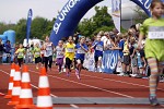 (c) 2015 - Sportpark Klagenfurt, Kids Run. - Bild zeigt: Teilnehmer. pressefotos, sportfoto, sportfotos, krnten, kaernten, pressefoto, oskar, hher, wolfgang, jannach, sport, wirtschaft, kultur, politik, innenpolitik, auenpolitik, lokal, chronik, fotos, fotografie, fotographie, canon, eos, 1d, mark IV, mark 4, fotopool, powerpixx, hherfoto, hoeherfoto, klagenfurt, villach, wolfsberg, spittal, feldkirchen, vlkermarkt, voelkermarkt, lienz, osttirol, hermagor, archiv, fotoarchiv, photo, photoarchiv, kleine, zeitung, kleinzeitung, ktz, krntner tages zeitung, krntner woche, krntner, woche, kronen zeitung, krone, kronen, zeitung, sportfotographie, sportfotografie, kurier, krntner monat, monatsmagazin, tageszeitung, wochenzeitung, gratiszeitung, fuball, fussball, eishockey, icehockey, tennis, basketball, handball, volleyball, beachvolleyball, schi, ski, ski alpin, ski nordisch, schi nordisch, nordisch, langlaufen, schispringen, skispringen, biathlon