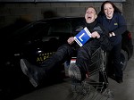 (c) 2010 - Fahrschule Alpenland, Teamshooting. - Bild zeigt: einen Fahrlehrer und eine Fahrlehrerin pressefotos, sportfoto, sportfotos, k�rnten, kaernten, pressefoto, oskar, h�her, wolfgang, jannach, sport, wirtschaft, kultur, politik, innenpolitik, au�enpolitik, lokal, chronik, fotos, fotografie, fotographie, canon, eos, 1d, mark IV, mark 4, fotopool, powerpixx, h�herfoto, hoeherfoto, klagenfurt, villach, wolfsberg, spittal, feldkirchen, v�lkermarkt, voelkermarkt, lienz, osttirol, hermagor, archiv, fotoarchiv, photo, photoarchiv, kleine, zeitung, kleinzeitung, ktz, k�rntner tages zeitung, k�rntner woche, k�rntner, woche, kronen zeitung, krone, kronen, zeitung, sportfotographie, sportfotografie, kurier, k�rntner monat, monatsmagazin, tageszeitung, wochenzeitung, gratiszeitung, fu�ball, fussball, eishockey, icehockey, tennis, basketball, handball, volleyball, beachvolleyball, schi, ski, ski alpin, ski nordisch, schi nordisch, nordisch, langlaufen, schispringen, skispringen, biathlon